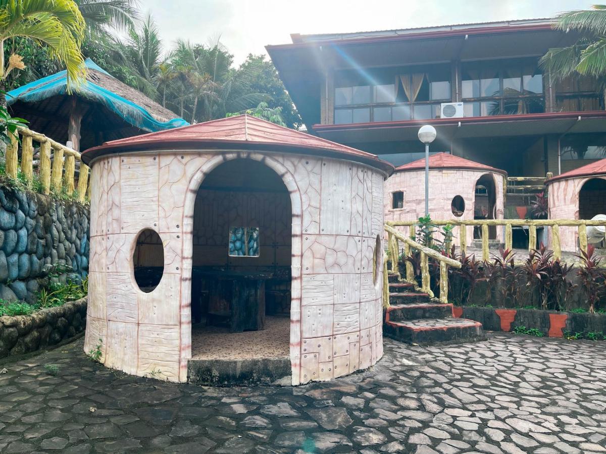La Virginia Leisure Park And Amusement Hotel Mataasnakahoy Exterior photo